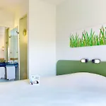 Ibis Styles La Roche-sur-yon 호텔 3*
