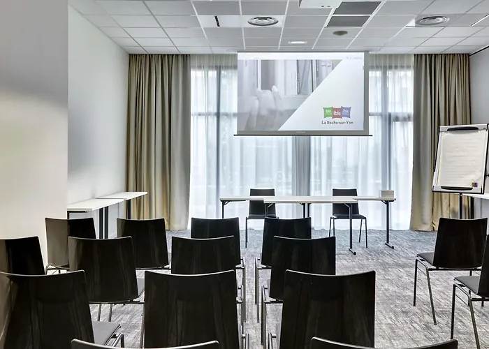 Ibis Styles La Roche-sur-yon Hotel 3*